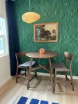 Citrus Studio 4 Relaxed Central Vibe