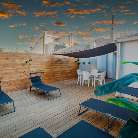 Superbe Appartement à 2 pas des Halles . Climatisation, Terrasse, Garage