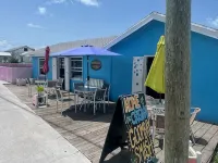 The Green Grouper, Oversized Beach Villa. - 3-Star