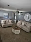 One level home close to interstate and 25 minutes to Nashville. - Holiday bungalows