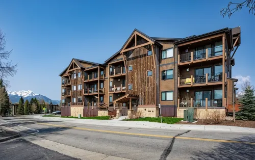 Luxury Condo: Walk to Dillon Amphitheater Concerts & Lake Dillon Marina
