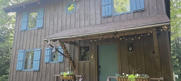 Vermont Chalet Near Beautiful Mount Snow and the Quaint Town of Wilmington Hotels in Dover