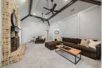 Family Friendly Luxury Home with Pool