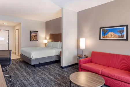 Best Western Plus Desert View Inn  Suites