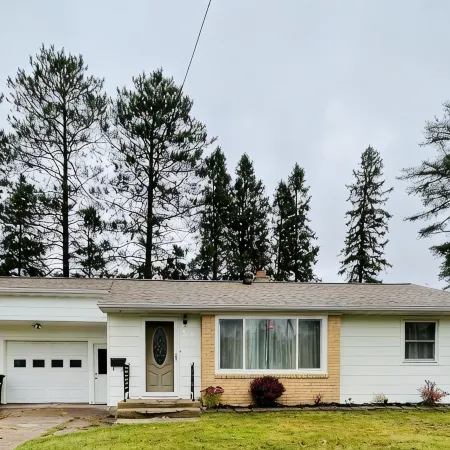 Cozy Home in Ironwood, MI