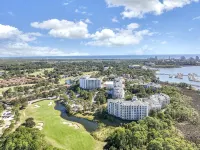 Studio w/ Balcony! Walk to Resort Pool & Baytowne Wharf at The Grand Sandestin - 2성급