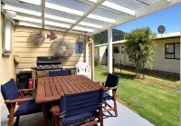 Okiwi Bay Cosy Cottage - 2-Star