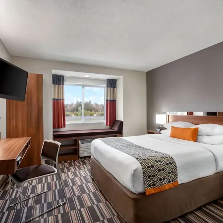 Microtel Inn & Suites by Wyndham Tifton