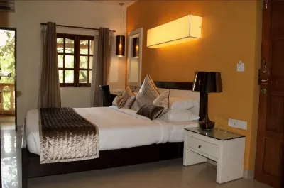 Coconut Grove Beach Resort Hotel di 