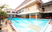 Hotel Mutiara Merdeka - Pools