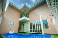 The Horizontal Hotel Pacitan