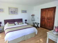 Villa Azur Golf Hotels in Bandol