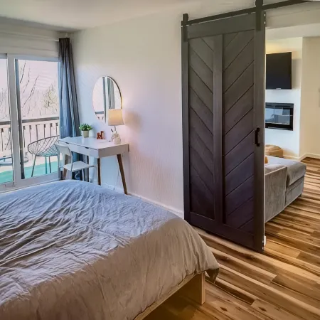 Cozy Elk Hideaway - Walk to Ski Slopes!!!