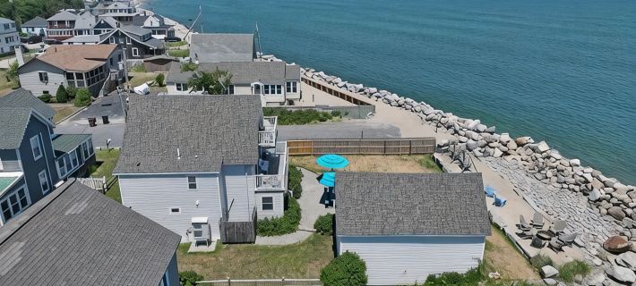 Direct Oceanfront/Beachfront Home in Saco, ME. Family Retreat sleeps 19&nbsp; Hotels in Saco
