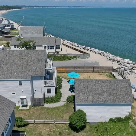Direct Oceanfront/Beachfront Home in Saco, ME. Family Retreat sleeps 19 