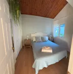 亨茨角步行數秒到海灘，寬敞、帶圍欄花園、可攜帶寵物鄉村別墅! - 民宿