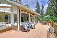 Come and enjoy our Cozy Coastal Cabin