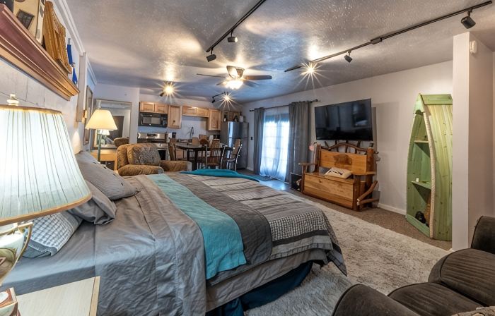 Sunset Suite  at Lake Sometimes!