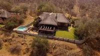 Nyati Safari Lodge