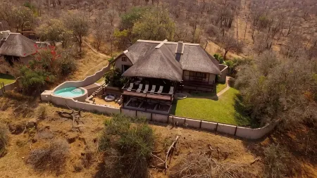 Nyati Safari Lodge
