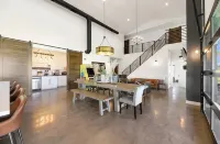 La Bella Vita (The Beautiful Life) 5+ Bedrooms