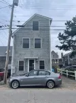 Beautiful Beach Cottage steps away from private Moody Beach!