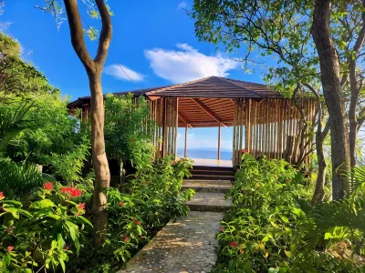 BEACHFRONT PARADISE IN ROMANTIC NATURE - BAY VIEW  - POOL - DIRECT BEACH ACCESS 住宿飯店