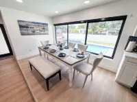 Miami Freedom Park Oasis by HS with Swimming Pool, AC, WiFi, Pool Table - Bungalows