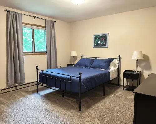 2-Bedroom Home in Reedsburg - 20Min from Wisconsin Dells - Across from Ramc Hotels in Reedsburg