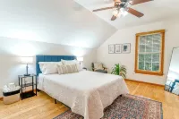 4 Bed, King Bed, Tvs ,Grill, Crib, Kids Essentials,Sleep Noise Machine,Bond Park