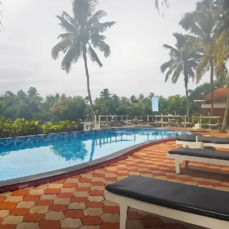 Kalathil Lake Resort