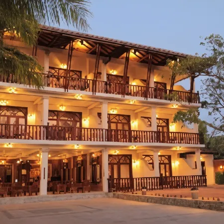 Wunderbar Beach Hotel