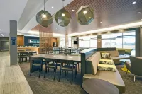 SpringHill Suites St. Paul Arden Hills - Parking