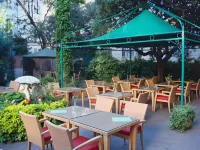 Hôtel Restaurant Oasis - Desayuno