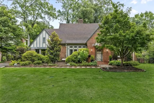 Stunning 3 bed, 3 bath house [sleeps 8] in Midtown, 2min drive to Rhodes College