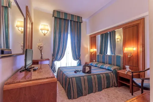 Raeli Hotel Lux - 4-Star
