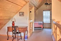 Picturesque Cabin set on 150-acre farm, 5-minute drive to Chautauqua Institute - Chalets