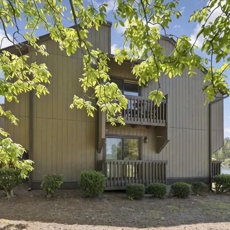 Renovated, Lakefront, Pinehurst #5, Ground Level, 2BR, 2BA, Pool, WiFi, Cable