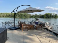Eagle's Landing on the Rock River, Pontoon Available to Rent - 3-Star