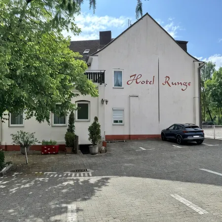 Hotel Runge 24 7 Check in & Free Parking