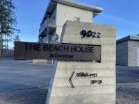 Ocean Peak Retreat at Saratoga Beach - Comox Valley's newest beachfront resort!