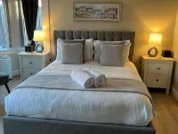 Peacock Guest House Отели в г. Ларгс