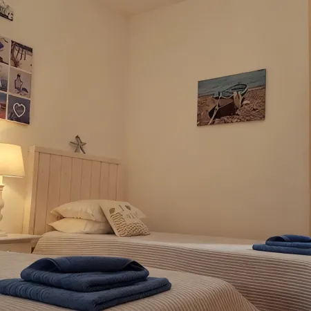 Luxury Villa - Private Heated Pool - Wi-Fi- 25 Metres to Beach - Casa Elena
