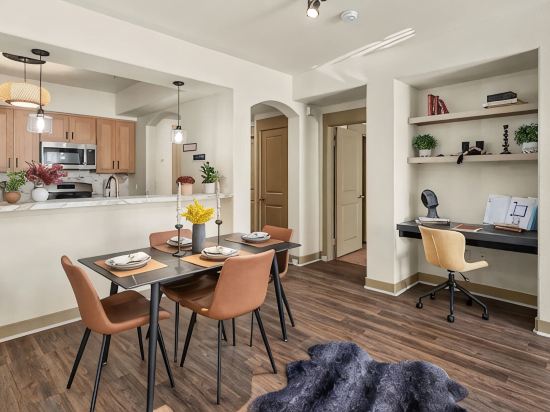 Luxury Resort Condo by Six Flags Magic Mountain