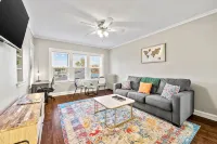 Spacious APT/Comfy Bed/Free Parking/22mins to ORD&MDW - Apartments