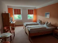 Neustädter Hof Hotel Garni - parking