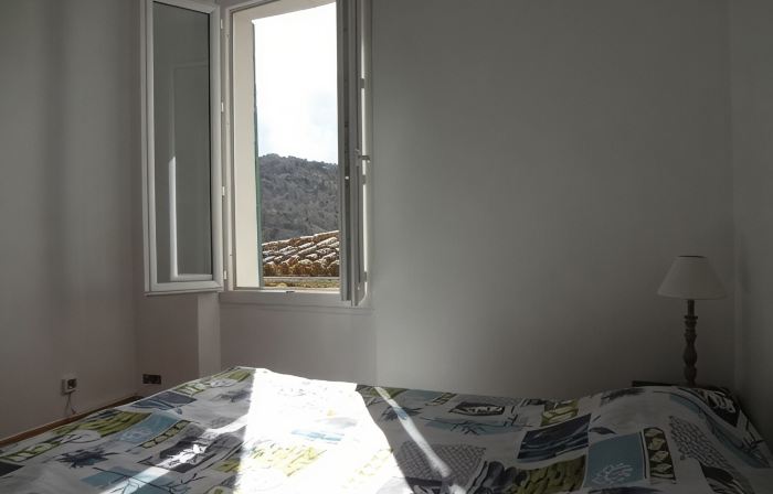 Apartment T3 65 m2 in character house, historic heart district