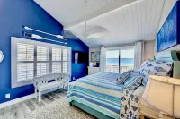 Luxury Oceanfront home in South Nags Head! - 4 tähden