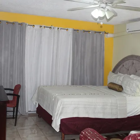 Comfy & Elegant Studio @ Chelsea New Kingston