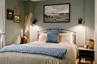 Eclectic Spacious 3 BR Home Near Lake MI w/ Fire Pit - 3 星級